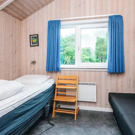 Lakeview Retreat With - By Traum *